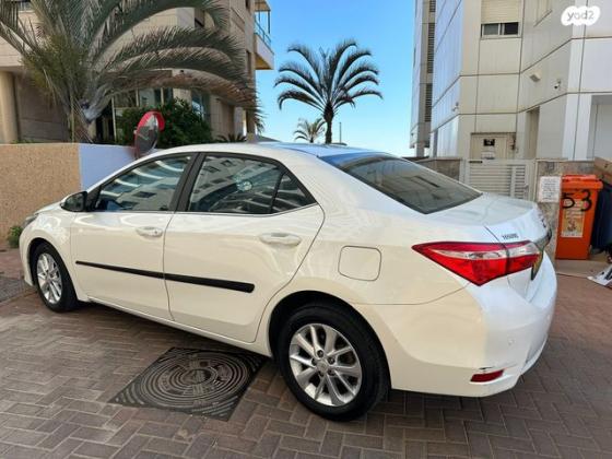 טויוטה קורולה GLI-FL אוט' 1.6 (132 כ''ס) [2013-2016] בנזין 2013 למכירה בנתניה