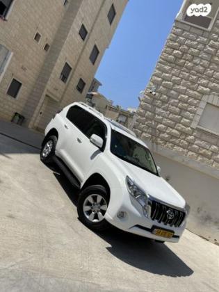 טויוטה לנד קרוזר ארוך 4X4 Luxury אוט' דיזל 7 מק' 3.0 (190 כ''ס) דיזל 2014 למכירה בנצרת