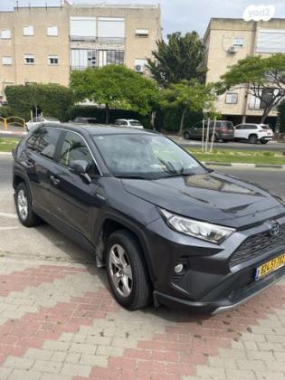 טויוטה RAV4 הייבריד E-xperience הייבריד 5 דל' אוט' 2.5 (178 כ''ס) בנזין 2022 למכירה בקרית מוצקין
