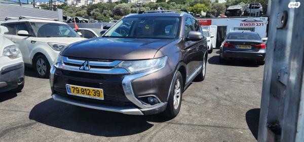 מיצובישי אאוטלנדר Instyle אוט' 7 מק' 2.0 (150 כ"ס) בנזין 2016 למכירה ברכסים