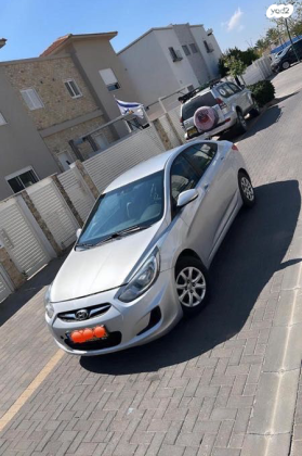 יונדאי i25 Inspire אוט' 1.4 (100 כ''ס) בנזין 2014 למכירה בפרדס חנה כרכור