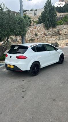 סיאט לאון Excellence אוט' 5 דל' 1.8 (158 כ''ס) בנזין 2010 למכירה בבית ג'ן