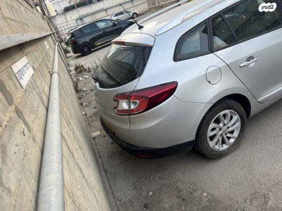 רנו מגאן אסטייט/ גראנד טור Expression אוט' דיזל 1.5 (110 כ''ס) דיזל 2017 למכירה ברמת גן