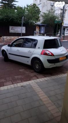 רנו מגאן דור 2 (2004-2010) PR אוט' 4 דל' 1.6 (115 כ''ס) בנזין 2004 למכירה ברמת גן