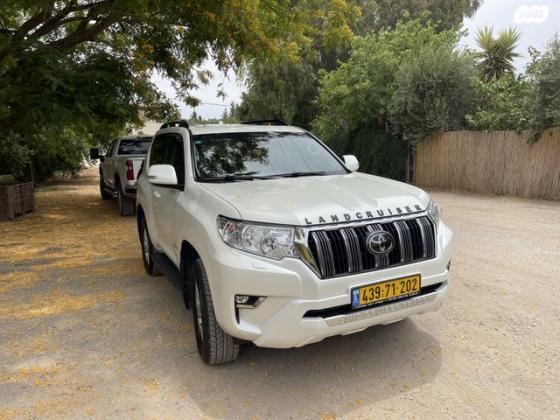 טויוטה לנד קרוזר קצר 4X4 Luxury SWB אוט' 3 דלתות דיזל 2.8 (204 כ''ס) דיזל 2021 למכירה בשדה יצחק