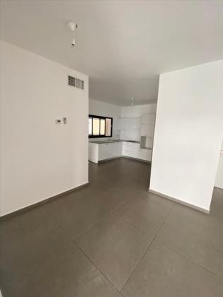 דירה 4 חדרים למכירה בתל אביב יפו | אבשלום חביב | רמת אביב ג