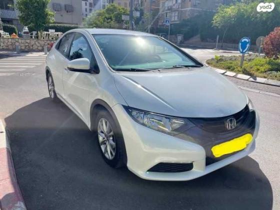 הונדה סיוויק האצ'בק החדשה Comfort אוט' 1.8 (142 כ''ס) בנזין 2013 למכירה בתל אביב יפו