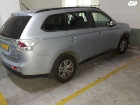 מיצובישי אאוטלנדר Instyle אוט' 7 מק' 2.0 (150 כ"ס) בנזין 2014 למכירה בפתח תקווה