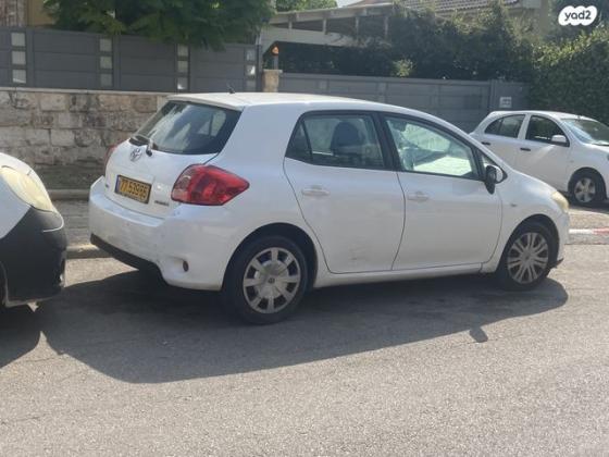 טויוטה אוריס Luxury רובוטית 1.6 (124 כ"ס) בנזין 2008 למכירה ברמת ישי