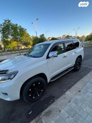 טויוטה לנד קרוזר ארוך 4X4 Luxury אוט' דיזל 7 מק' 3.0 (173 כ''ס) דיזל 2010 למכירה באשדוד