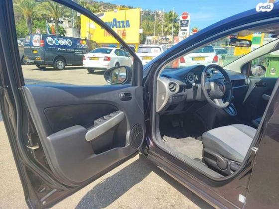 מאזדה H Active אוט' 1.5 (103 כ"ס) בנזין 2009 למכירה בחיפה