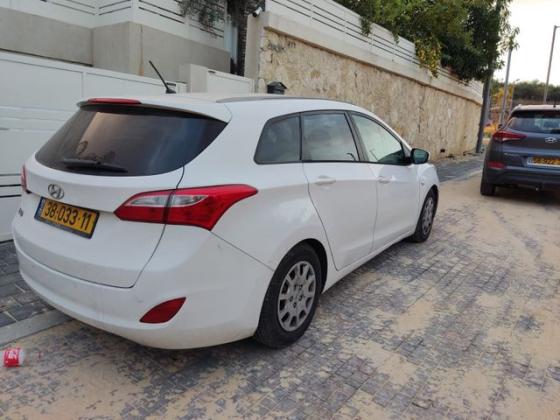 יונדאי i30 Inspire סטיישן אוט' 1.6 (135 כ"ס) בנזין 2013 למכירה בראש העין