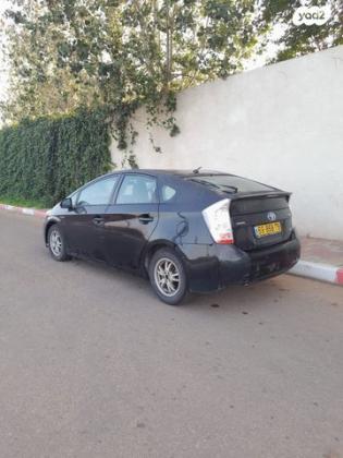 טויוטה פריוס GLI הייבריד אוט' 1.8 (99 כ"ס) בנזין 2012 למכירה באבן יהודה