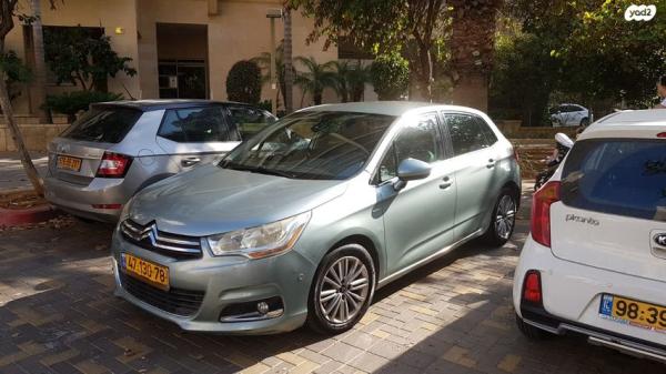 סיטרואן C4 Exclusive אוט' 1.6 (156 כ"ס) בנזין 2011 למכירה בפתח תקווה