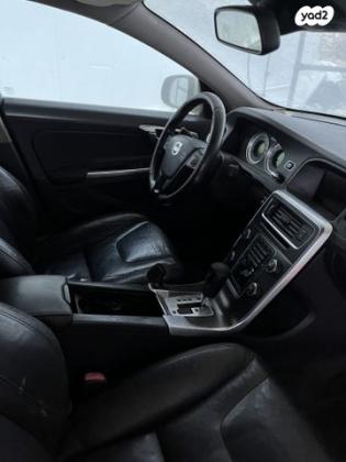 וולוו S60 T5 Active אוט' 2.0 (245 כ''ס) בנזין 2012 למכירה בעין יעקב