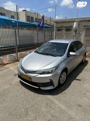 טויוטה קורולה Sun אוט' 1.6 (132 כ"ס) בנזין 2017 למכירה בפתח תקווה