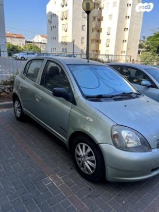 טויוטה יאריס Sol אוט' 1.3 (87 כ''ס) בנזין 2002 למכירה בכפר סבא