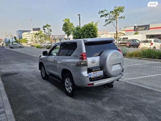 טויוטה לנד קרוזר קצר 4X4 Select 60th אוט' דיזל 3.0 (190 כ''ס) דיזל 2011 למכירה בראשון לציון