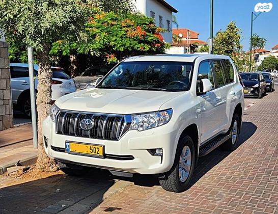 טויוטה לנד קרוזר ארוך 4X4 Luxury 5 אוט' דיזל 5 מק' 2.8 (177 כ"ס) דיזל 2020 למכירה בראשון לציון