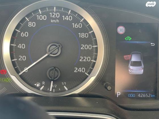טויוטה קורולה הייבריד Flow סדאן אוט' 1.8 (98 כ''ס) בנזין 2021 למכירה בירושלים