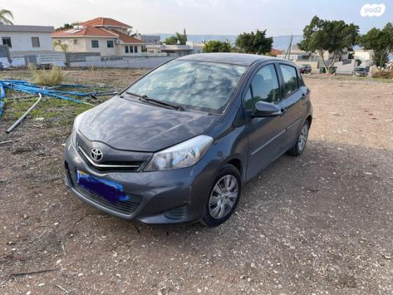 טויוטה יאריס Sol ידני 1.3 (99 כ"ס) בנזין 2013 למכירה בטבריה