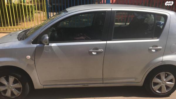 דייהטסו סיריון CX אוט' מהודר 1.3 (87 כ''ס) בנזין 2008 למכירה בנתניה