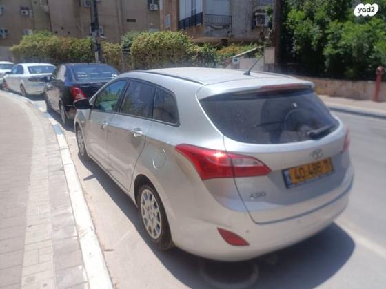 יונדאי i30 Inspire סטיישן אוט' 1.6 (135 כ"ס) בנזין 2013 למכירה בפתח תקווה