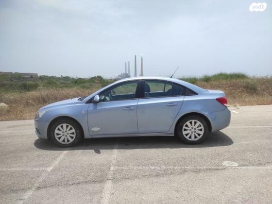 שברולט קרוז LS סדאן אוט' 1.6 (124 כ"ס) בנזין 2011 למכירה באור עקיבא