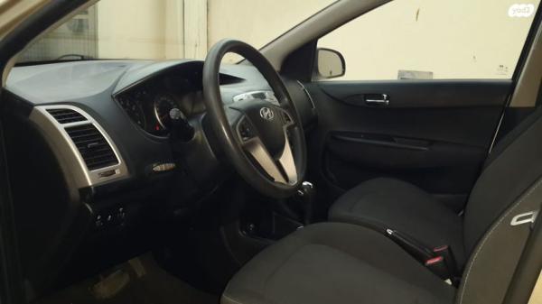 יונדאי i20 Inspire אוט' 1.4 (100 כ"ס) [2009-2015] בנזין 2012 למכירה בתל אביב יפו