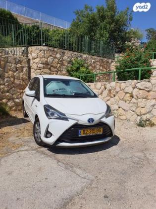 טויוטה יאריס הייבריד Style אוט' 1.5 (73 כ"ס) בנזין 2017 למכירה בירושלים