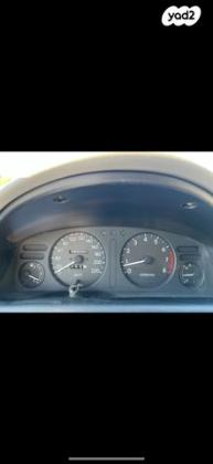 טויוטה קורולה GLI אוט' 1.6 (99-02)- 110 כ"ס בנזין 2002 למכירה ביבנה