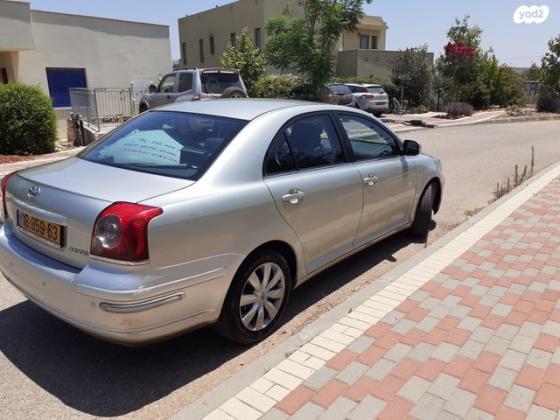 טויוטה אוונסיס GLI S אוט' 2.0 (150 כ"ס) בנזין 2008 למכירה בצביה