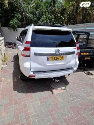 טויוטה לנד קרוזר ארוך 4X4 Luxury אוט' דיזל 7 מק' 2.8 (177 כ"ס) דיזל 2016 למכירה בעתלית