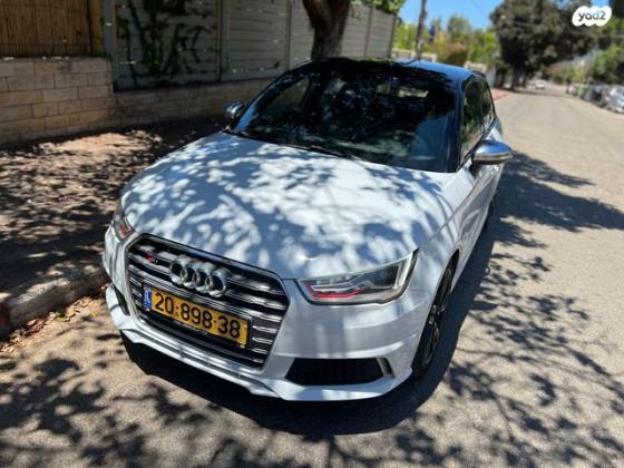 אאודי A1 4X4 S1 ידני 3 דל' 2.0 (231 כ"ס) בנזין 2016 למכירה בזכרון יעקב