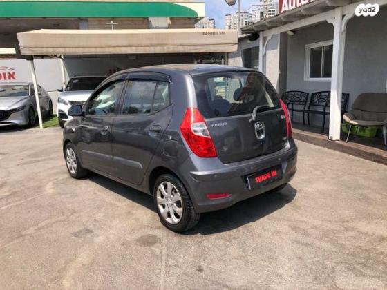 יונדאי i10 GL אוט' 1.2 (87 כ"ס) בנזין 2012 למכירה בבת ים