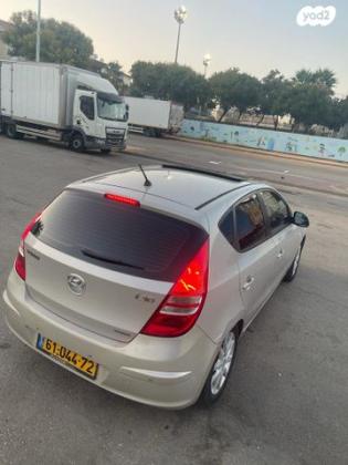 יונדאי i30 Supreme אוט' 2.0 (143 כ''ס) בנזין 2010 למכירה בבאר יעקב