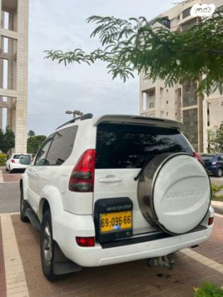 טויוטה לנד קרוזר קצר 4X4 Luxury אוט' דיזל 3.0 (173 כ''ס) דיזל 2008 למכירה בראשון לציון