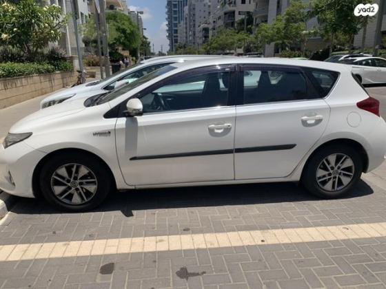 טויוטה אוריס הייבריד T2 הייבריד אוט' 1.8 (99 כ"ס) בנזין 2015 למכירה בתל אביב יפו