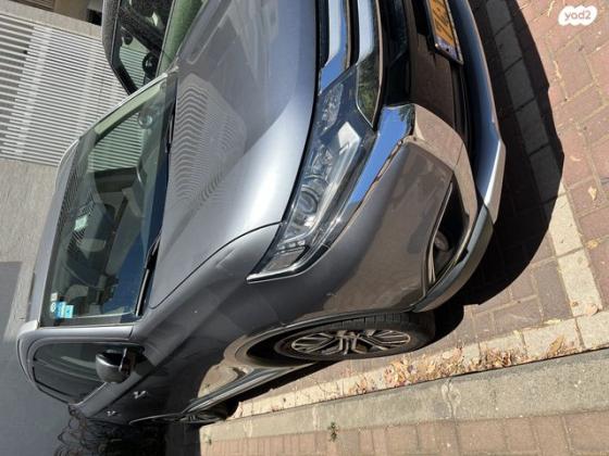 מיצובישי אאוטלנדר Premium אוט' 7 מק' 2.0 (150 כ''ס) בנזין 2017 למכירה ברעננה