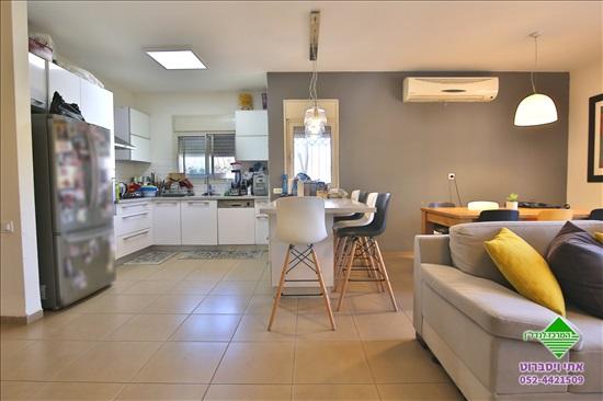 דירה 5 חדרים למכירה בקרית ביאליק | ציפורי | ביאליק הותיקה