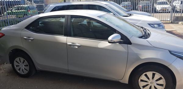 טויוטה קורולה Sun אוט' 1.6 (132 כ"ס) בנזין 2015 למכירה בנצרת