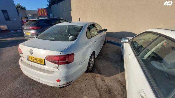 פולקסווגן ג'טה Trendline אוט' 1.4 (125 כ''ס) בנזין 2017 למכירה בתל אביב יפו