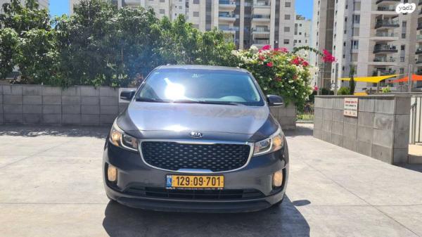 קיה קרניבל EX אוט' 8 מק' 3.3 (276 כ"ס) בנזין 2017 למכירה בחולון