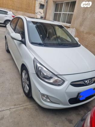 יונדאי i25 Premium אוט' 1.6 (124 כ"ס) בנזין 2013 למכירה בלוד