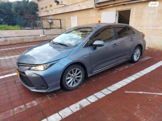 טויוטה קורולה הייבריד Sense סדאן אוט' 1.8 (98 כ''ס) בנזין 2020 למכירה בזרחיה