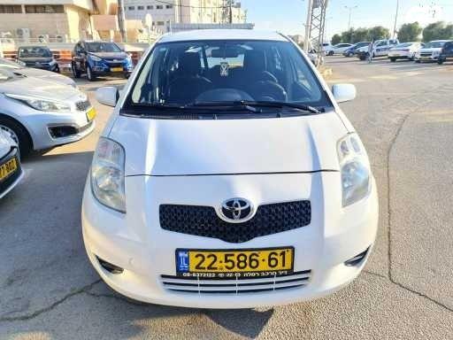 טויוטה יאריס Sol רובוטית 1.3 (87 כ"ס) בנזין 2007 למכירה ברמלה
