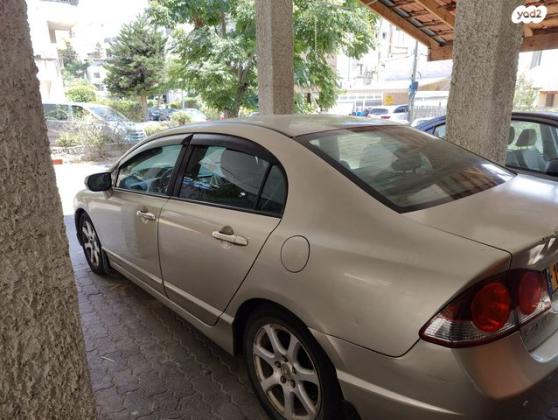 הונדה סיוויק סדאן החדשה LS אוט' 1.8 (140 כ''ס) בנזין 2008 למכירה ברחובות