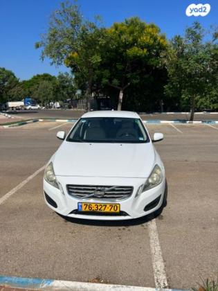 וולוו S60 Kinetic אוט' 2.0 (203 כ''ס) בנזין 2011 למכירה בתל אביב יפו