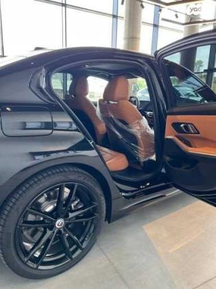 ב.מ.וו סדרה 3 330E M-Shadow הייבריד אוט' 2.0 (184 כ''ס) ק'-2 היברידי חשמל / בנזין 2023 למכירה בחולון