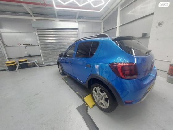 דאצ'יה סנדרו Stepway Laureate ידני טורבו דיזל 1.5 (90 כ''ס) דיזל 2017 למכירה בתעשיון בר לב